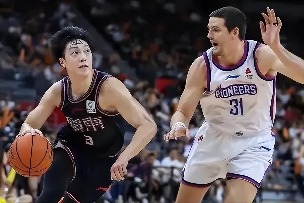 爱游戏官方入口 - 拉力赛季后赛上演强强对话,天山猎隼队大胜南城银狐队,战术调整见效;目标直指冠军