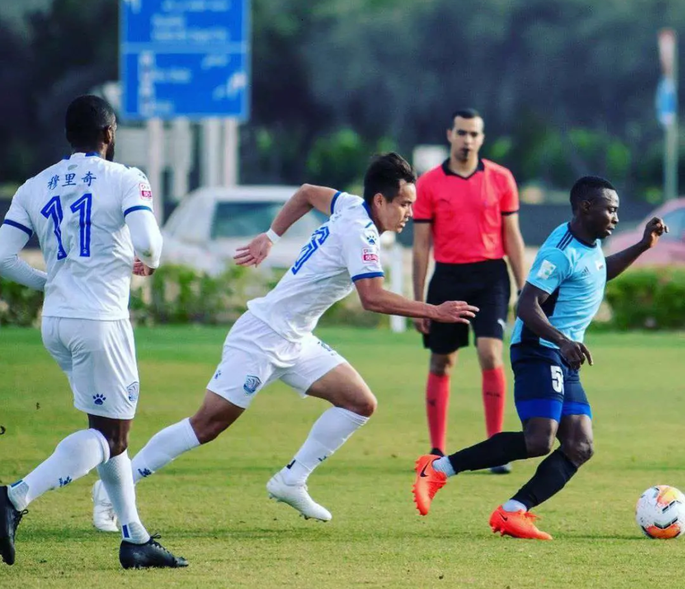 爱游戏网页版 -风云突变！休斯敦火箭冲刺阶段伤情更新，CBA常规赛版图或重绘，压力陡增，更衣室氛围转暖(今日nba今日球场风云战报速递)