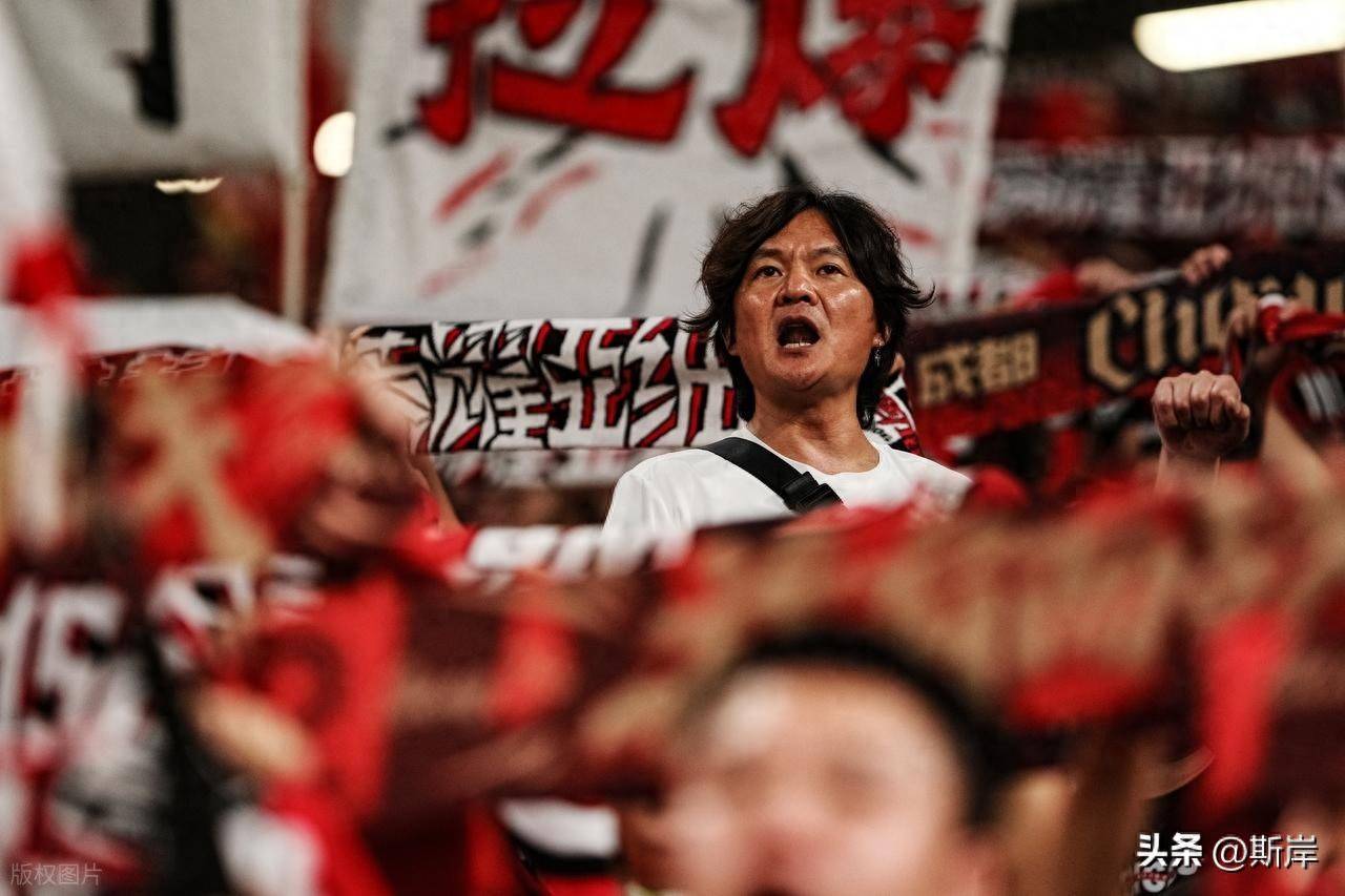 爱游戏体育 -今晨亚冠焦点战；浙江稠州临场应变；压力陡增；纪律约束更严格(八声甘州原创)