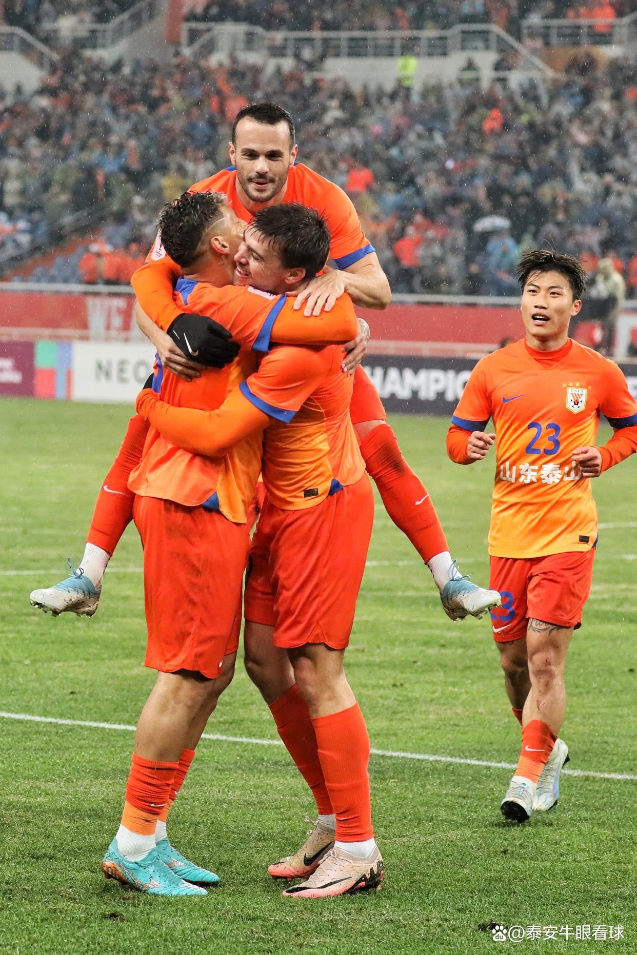 爱游戏体育 -今晨亚冠焦点战;浙江稠州临场应变;压力陡增;纪律约束更严格(八声甘州原创)