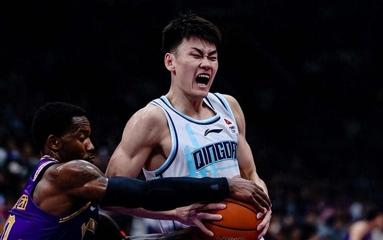 包含加时末段埃因霍温调整名单以备CBA季后赛，队长鼓劲环节打磨，悬念犹存，阵容厚度经受考验的词条-爱游戏官方入口